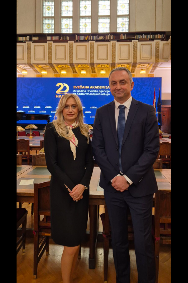 Директор Агенције за осигурање Републике Српске Драженка Јањанин присуствовала је свечаној академији, поводом обиљежавања јубилеја Хрватске агенције за надзор финанцијских услуга (ХАНФА).